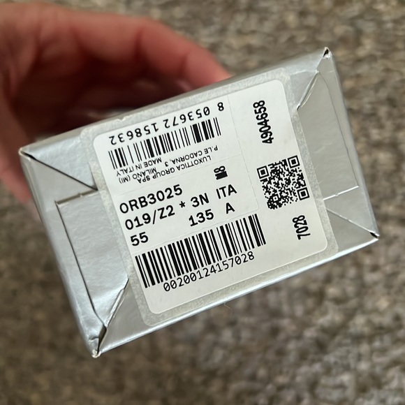 Ray-Ban sunglasses. - Picture 4 of 5